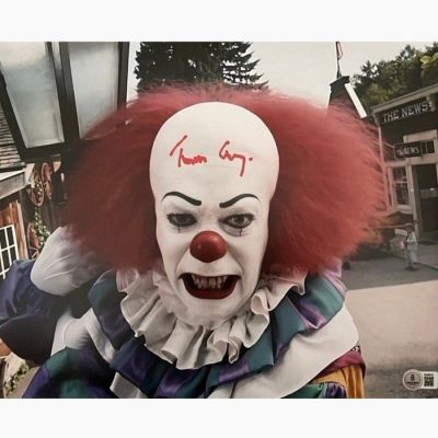 IT - Signed by Tim Curry (+) (Pennywise)