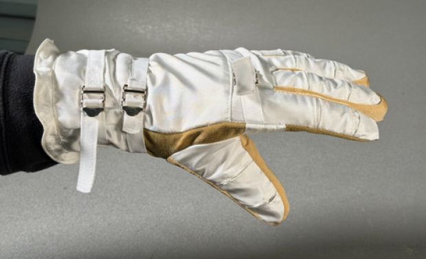 Brand New Gemini Spacesuit Gloves - extra from "First Man"