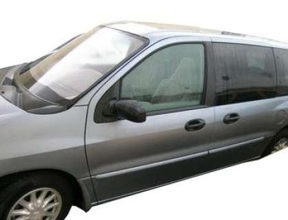 1999 Ford Mini Van from Step Up 4 | Premiere Props