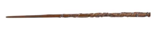 Lot 254 - HARRY POTTER AND THE DEATHLY HALLOWS - PART 1 | EMMA WATSON "HERMIONE GRANGER" WAND PROP (WITH DVD)