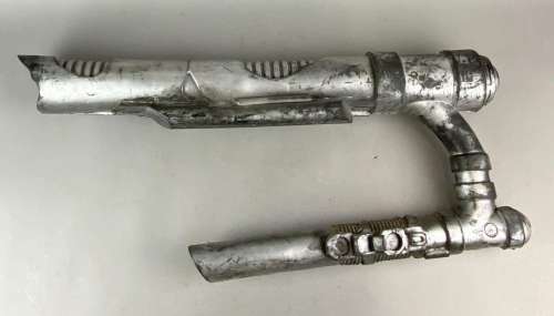 Wing Commander 3 Kilrathi Screen Used Prop Foam Gun | misc / divers