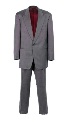 Jerry Weintraub | Lot #6 - “Ocean’s Eleven” - “High Roller” Suit Ensemble | Julien’s