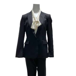 Lot 64 - The Terminal List Secretary Lorraine Hartley Jeanne Tripplehorn Screen Worn Suit & Shirt Ep 103 - Lot #64 - The Terminal List Secretary Lorraine Hartley Jeanne Tripplehorn Screen Worn Suit & Shirt Ep 103: Authentic Auction Item | VIP Fan Auctions