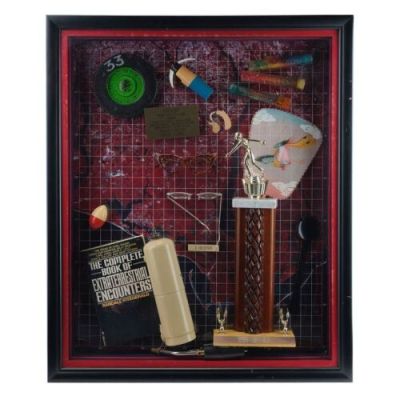 COCOON (1985) - Lot #584 : Jack Bonner‘s (Steve Guttenberg) Book with 14 Retirement Home and Antarean Items in Display