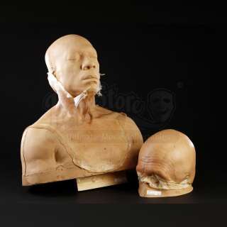 NORBIT (2007) - Lot 403 - Mr. Wong‘s (Eddie Murphy) Head and Neck Appliance