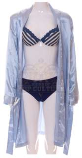 House Bunny, The – Natalie’s (Emma Stone) Outfit – V555 | Icons of Pop Culture