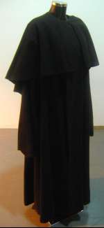 Lot 169 - Kim Cattrall from Return Of The Musketeers, 1989