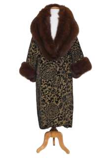 Lot 41 - Shirley MacLaine‘s costume for Martha Levinson in the TV series ‘Downton Abbey‘, 2012