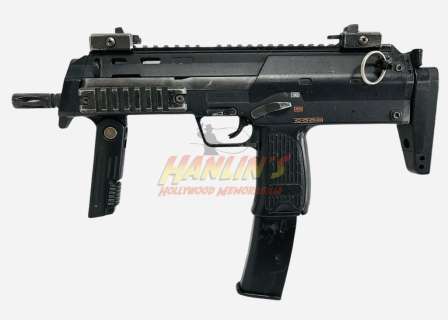 Battlestar Galactica (2004 - 2009) - Starbuck and Number Six Heckler & Koch MP7A1 Machine Gun #1 | Hanlin Auction Service