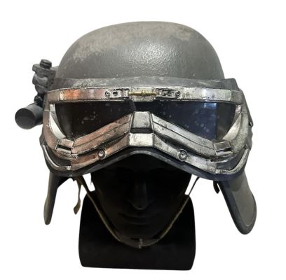 Lot 235 - Star Wars - Solo: A Star Wars Story (2018) - Mud Trooper Helmet | Hanlin Auction Service