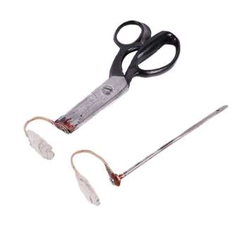 Lot 48 - Carrie 2013 SFX Scissors & Skewer