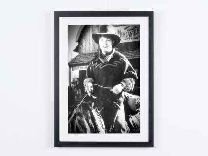 Part III - Marty McFly (Michael J. Fox), Back To the Future | Back to the Future, Part III - Marty McFly (Michael J. Fox) - Fine Art Photography - Luxury Wooden Framed 70X50 cm - Limited Edition Nr 02 of 30 - Serial ID 20107 - - Original Certificate (COA), Hologram Logo Editor and QR Code | Catawiki