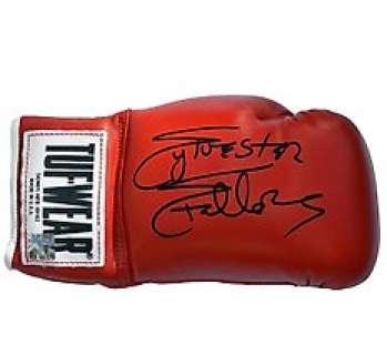 Rocky IV | Rocky IV - Boxing Glove, signed in person by Sylvester Stallone (Rocky Balboa) - with Authentic Signings COA, | Catawiki