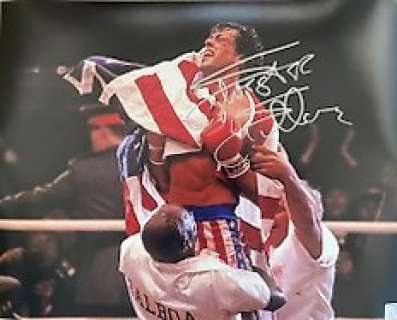 Rocky IV | Rocky IV - Signed by Sylvester Stallone (Rocky Balboa) - Authentic Signings Inc. with COA & Photo proof - No Reserve! | Catawiki