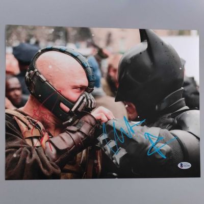 The Dark Knight Rises - Christian Bale & Tom Hardy – Batman & Bane Double Signed 11x14" Photo – Beckett COA | Catawiki