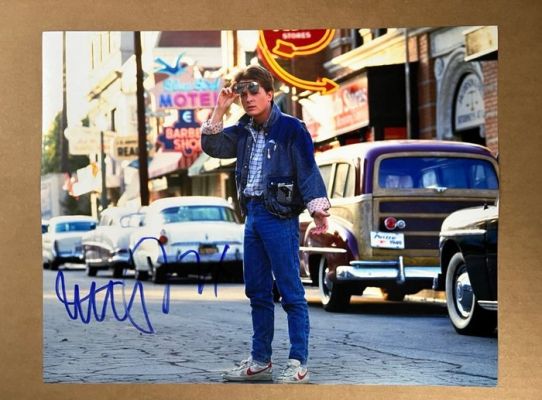 Back to the Future - Signed by Michael J. Fox (Marty) - 11x14 - with jsa COA | Catawiki