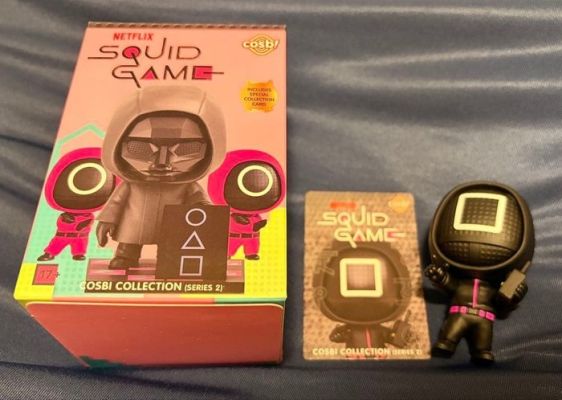 Hot Toys - Figure - Squid Game Cosbi Collection Series 2 – Square Mask Guard Mini - PVC/Vinyl