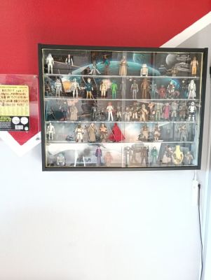 Star Wars - Magnificent collection of 53 vintage figures from 1977 to 1984 in custom LED Display Stand - Kenner