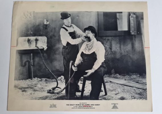 Onbekend - THE FURTHER PERILS OF LAUREL AND HARDY | Catawiki