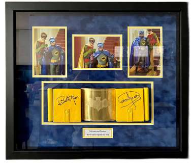 ONLY FOOLS & HORSES - BATMAN BELT SIGNED BY SIR DAVID JASON | Auctioneum Ltd