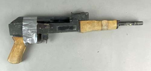 1963 James Bond 007 From Russia with Love Screen Used AK-47 Prop | misc / divers