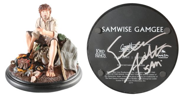 Sean Astin as Samwise Gamgee in The Lord of the Rings Signed Weta Workshop Collectible Statue with Character Name | SWAU