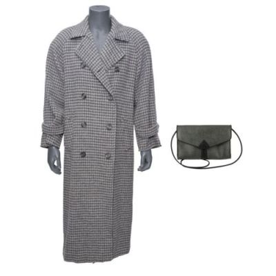 WORKING GIRL (1988) - Lot #1325 : Planet Hollywood Collection: Katharine Parker‘s (Sigourney Weaver) Coat and Tess McGill‘s (Melanie Griffith) Purse