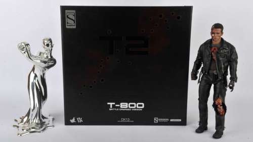 Sideshow Collectible / Hot Toys - Terminator 1/6th Scale T-800 Battle Damaged Version Collectible… | Ewbank’s