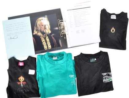 Lot 10 - COLLECTION OF BERNARD HILL - LOTR - ASSORTED MEMORABILIA
