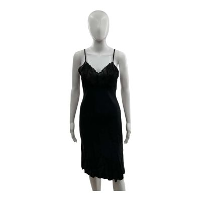 Lot 21: Marty Supreme Kay Rockwell Screen Worn Slip Ch 9 Sc 153 | VIP Fan Auctions
