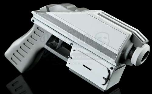 The Cloverfield Paradox | Stunt ’3-D Printed’ Gun | Propstore