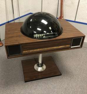 1970’s Electrohome 720 age record player and radio (approx. 30 x 19 x 27 inches high) | Direct Liquidation