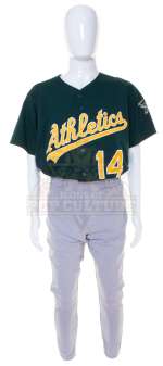 Moneyball – Mark Ellis’ Oakland A’s Uniform – 22-23 | Icons of Pop Culture