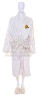 Better Call Saul (TV) – Kim Wexler’s (Rhea Seehorn) Bathrobe & Slippers - 31-20 | Icons of Pop Culture