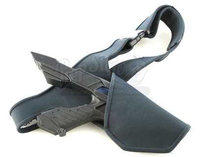 Star Trek Into Darkness (2013) | USS Vengeance Phaser with Holster | Propstore