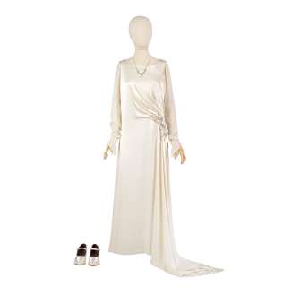 Lot 166 - Laura Carmichael (as Lady Edith): Wedding dress, and wedding ceremony props Season 3, Episode 3 Qty