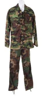 LOST - Lot 408 - Jin‘s military fatigues from the episode, "D.O.C."