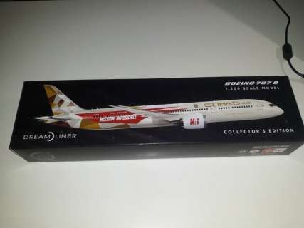 Mission Impossible : Dead Reckoning Part One -Boeing 787 Plane 1:200 Collector’s Edition Very Rare | Mission Impossible : Dead Reckoning Part One -Boeing 787 plane 1:200 Collector’s Edition very rare - Tom Cruise | Catawiki