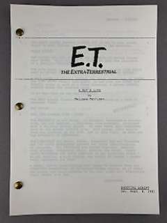 ET the Extra-Terrestrial (1982) - ET the Extra-Terrestrial (1982) - Dee Wallace, Henry Thomas and Peter Coyote - Universal Pictures