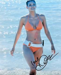 James Bond 007: Die Another Day | James Bond 007: Die Another Day - Halle Berry (Jinx) - signed, with COA | Catawiki