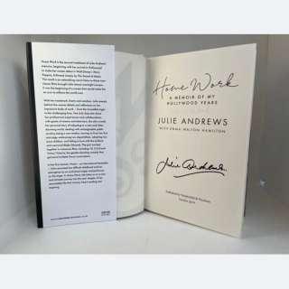 Hollywood Legend - Book - Novel Signed by Dame Julie Andrews | Catawiki