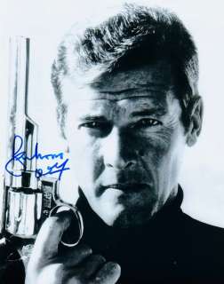 James Bond 007: Live And Let Die - Roger Moore, signed with COA | Catawiki