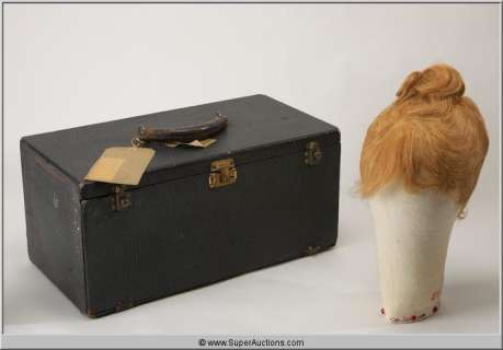 Wig / Wig Block / Carrying Case {Billie Burke} | Super Auctions