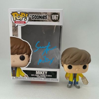 The Goonies - Signed by Sean Astin (Mikey) | Catawiki